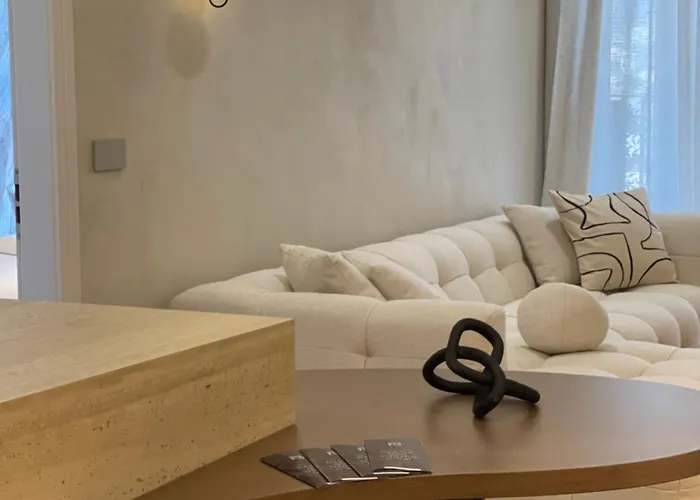 Lägenhetshotell Square Garden 4*