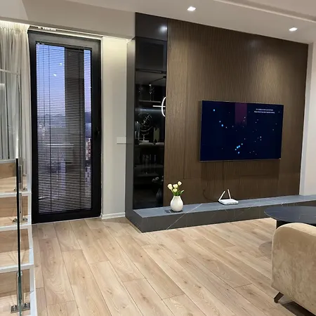 Square Garden 4*