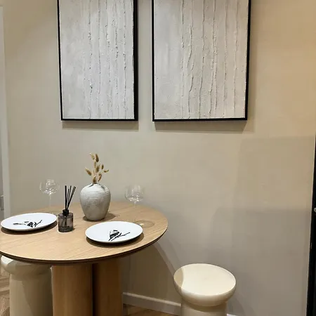 Apart Otel Square Garden