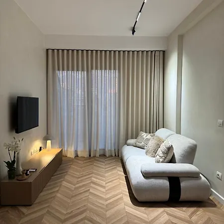 Square Garden Apart Otel Tiran