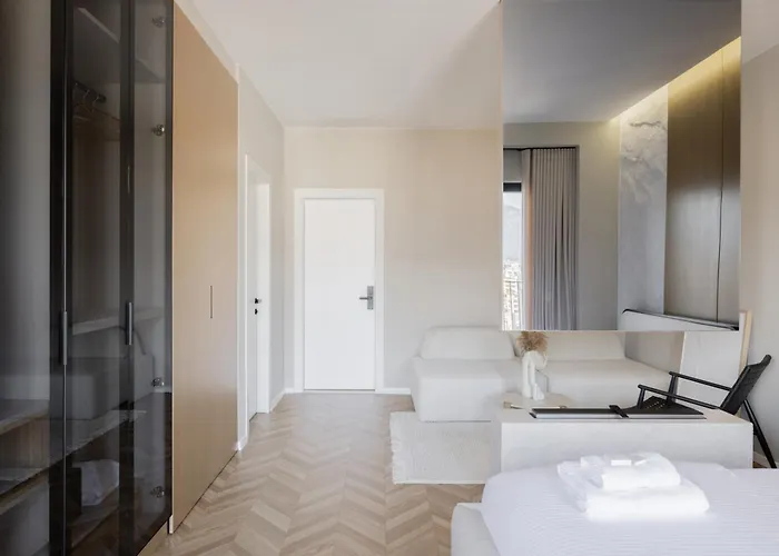 アパートホテル Square Garden