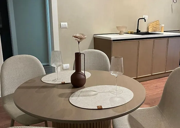 Square Garden アパートホテル ティラナ