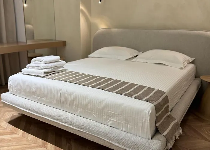 Square Garden アパートホテル ティラナ